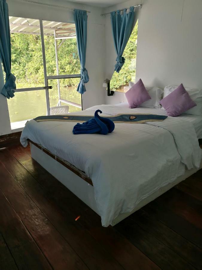 River Marina Resort Uthai Thani Εξωτερικό φωτογραφία