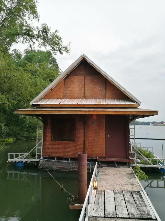 River Marina Resort Uthai Thani Εξωτερικό φωτογραφία